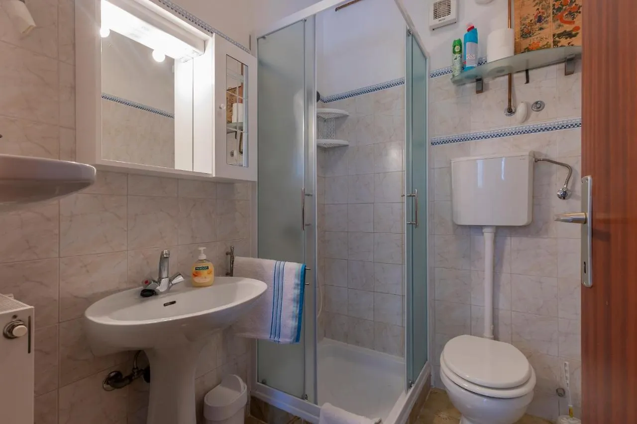 Apartments Crevatin Rovinj 0*,